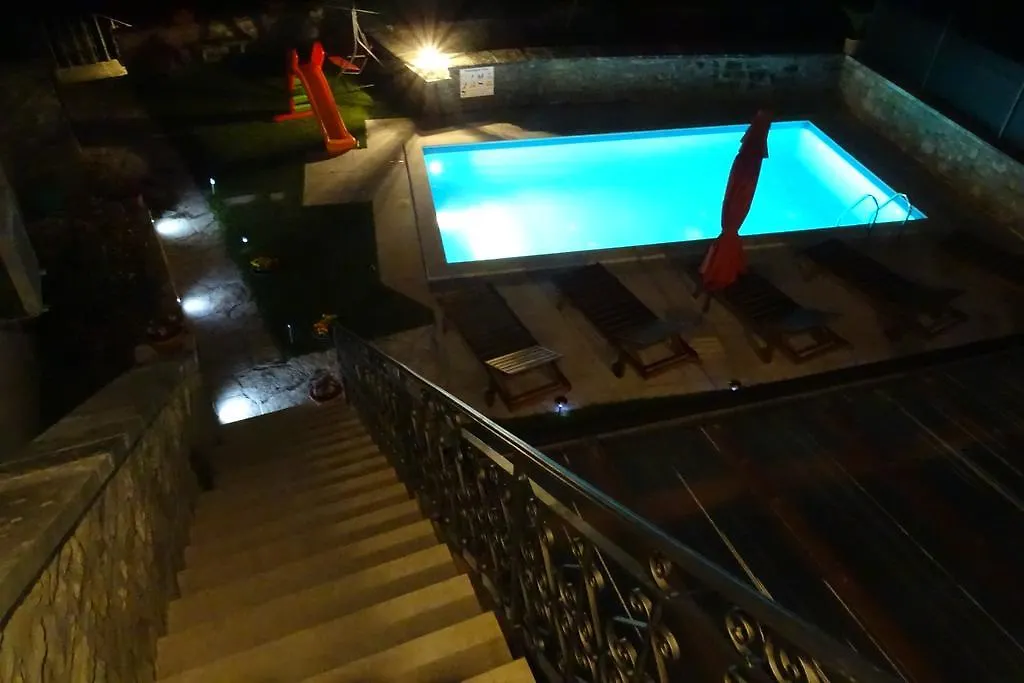 Villa Letizia Oprtalj 0*,